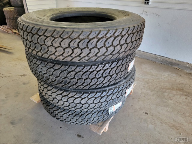 (4) 11R24.5 drive tires